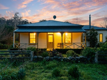 Lacewood - Historic Venue & Accommodation