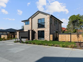Spacious 3 Bedroom Home with Study & Double Garage