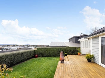 Hamptons on the Hill