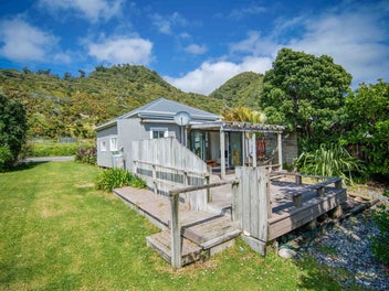 Seaside Serenity in Granity