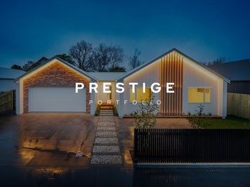 Private and easy-living in prime location!