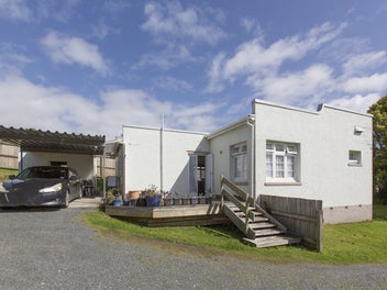 Cutie Two Beddie - Home or Investment