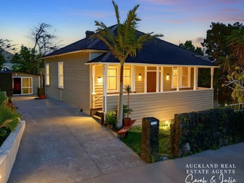 Prime Location, Project with Potential!
