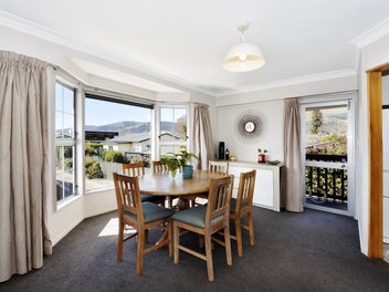 Richmond Retreat With Endless Opportunities