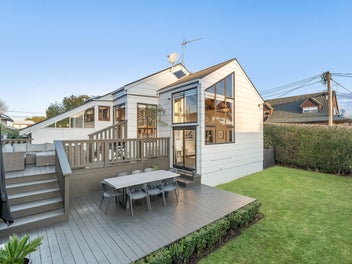 Location, Lifestyle, Effortless Appeal