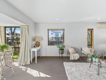 An Educated Start in a Smart Location