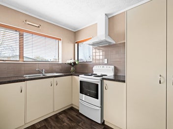 Sunny, Low-Maintenance Townhouse | Taradale West