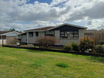 Image 1 of 10