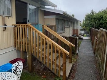 Image 1 of 7