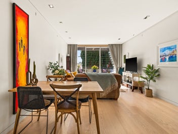 Stylish apartment living in the heart of Havelock