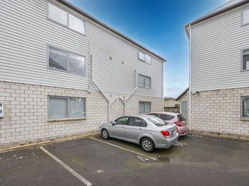 7% GROSS YIELD - $46,165 PY RENT!