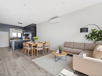 Modern Living, Prime Location, Motivated Vendor!