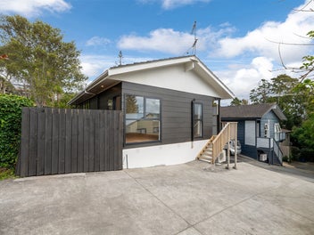 Image 1 of 18