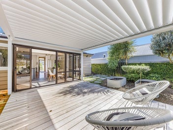 Modern Sustainability & Timeless Villa Charm