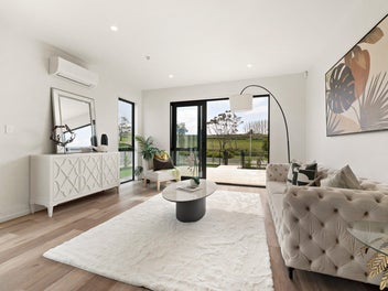 Light-Filled Corner Home with Reserve Views