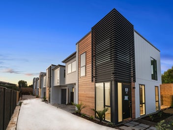Freestanding Milford Gem-Must Be Sold!