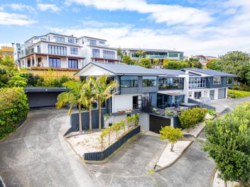 3+ MORE! EXCEPTIONAL VALUE IN MACLEANS ZONE