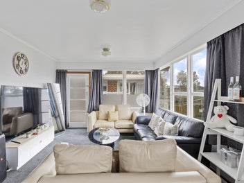 CBD Location - Smart Start - Savvy Investment