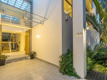 A Unique Luxury Escape in Parnell - Concrete DGZ