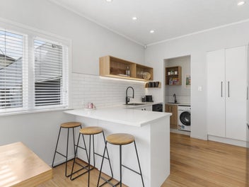 Owners are downsizing! grab this opportunity!