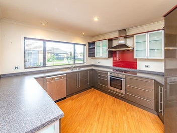 Spacious and inviting - College Estate