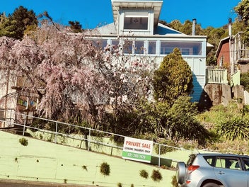 Stunning feature home - Spacious with water views