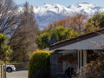 Enter at the Centre of Wanaka