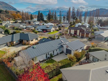 Modernised in Heart of Meadowstone