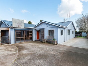 Image 1 of 23
