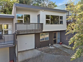 Easy living near the harbour