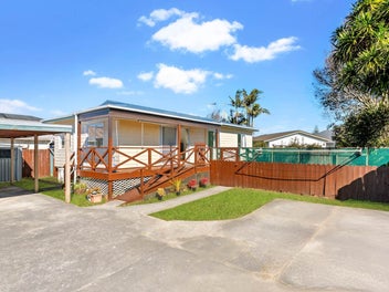Sunny, Secure, Superb Location – Welcome Home!