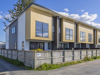 3 Bedrooms, Unbeatable Deal!