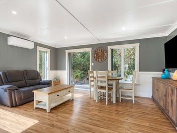 Charming Cottage on a lifestyle section