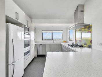 Spacious Home, Perfect for Family Life!