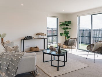 Get In Quick! Move In Now!