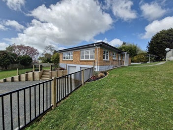 Image 1 of 21