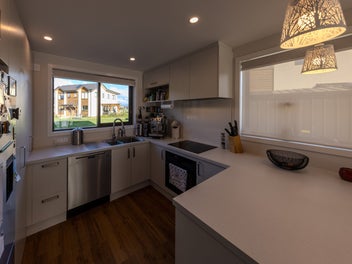 Luxury 3BR Cohousing Eco-Home w/$150K Upgrades