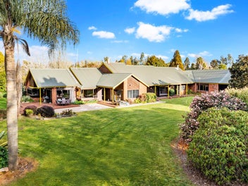 Vendors are relocating & will look at Offers…