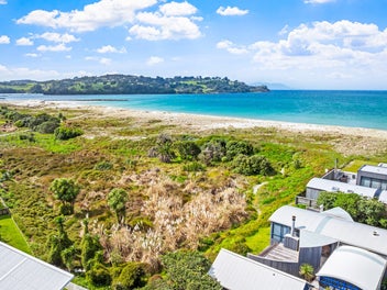 Beachfront Views - Without the Beachfront Price