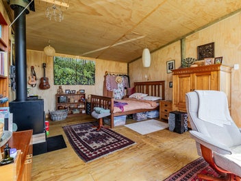 Lifestyle farmlet minutes from Pahiatua.