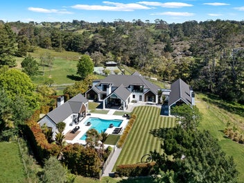 Exclusive Country Estate- International Quality