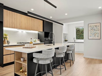 As New, Sun-Filled & Stylish in Glendowie!