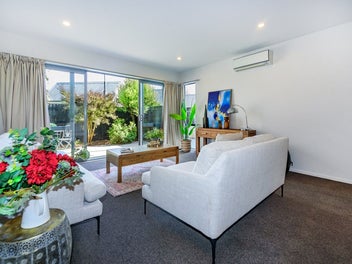 Three Bedrooms, Spacious, Garage, Freehold Title