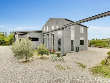 Central Otago Haven: Highly Motivated Vendor