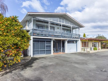 Home & Income - 2 Dwellings, Endless Possibilities