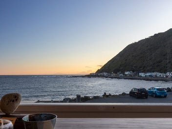 Builders & DIY'ers, Your Waterfront Dream Awaits!