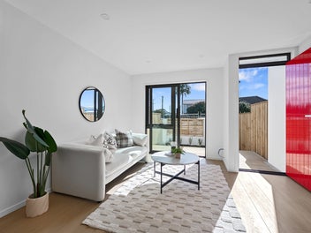 Brand New 2 Bedrooms at Amara Homes