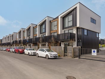 Effortless Living Near Hagley Park