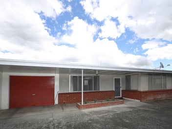 Top location - ideal investment