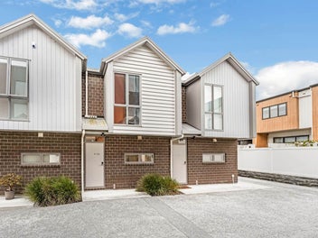 Unlock Urban Freedom: A Car-Free Lifestyle Awaits